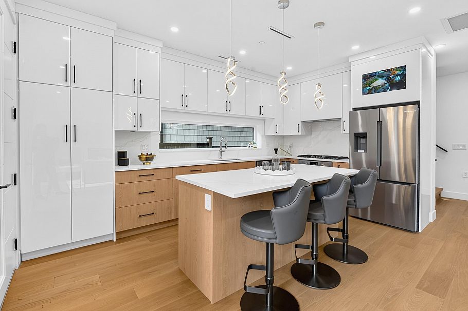 2 950 W 17th Avenue Vancouver, BC - 7