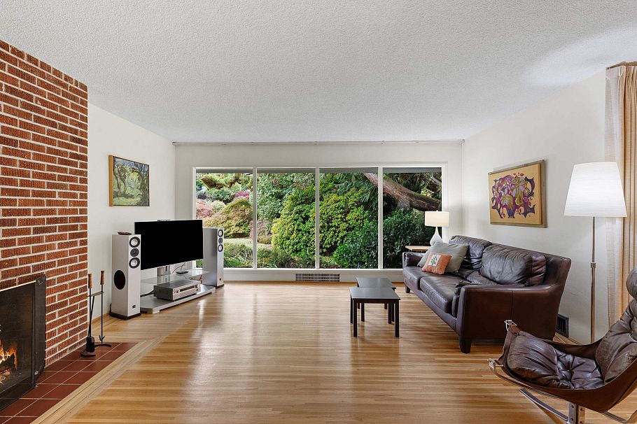 3692 Sunnycrest Drive North Vancouver, BC - 3