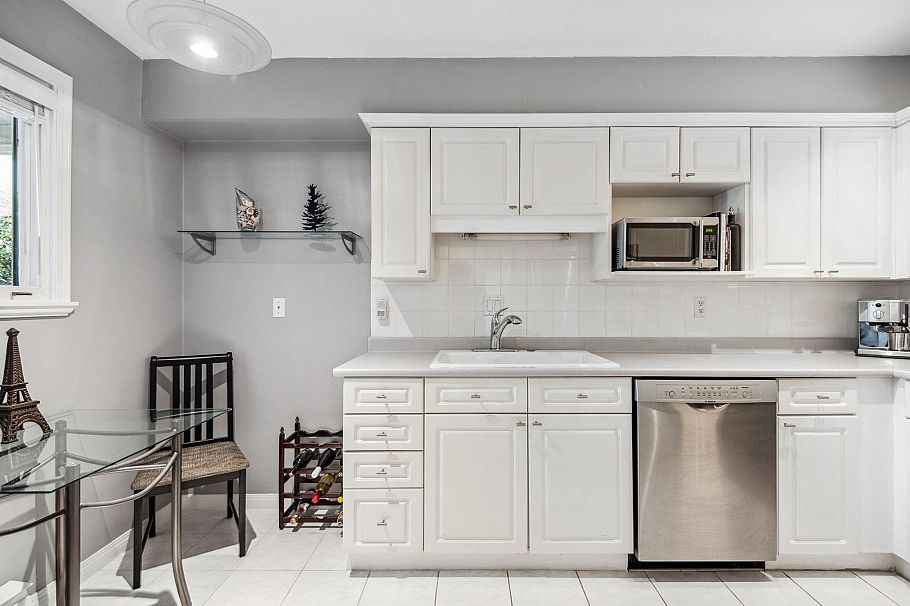 107 1523 Bowser Avenue North Vancouver, BC - 15