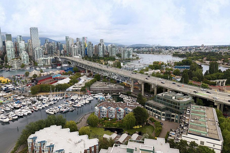 405 1502 Island Park Walk Vancouver, BC - 24