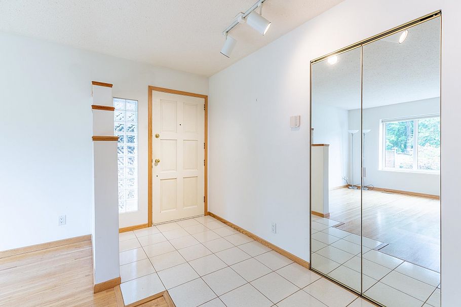 2256 Chapman Way North Vancouver, BC - 7