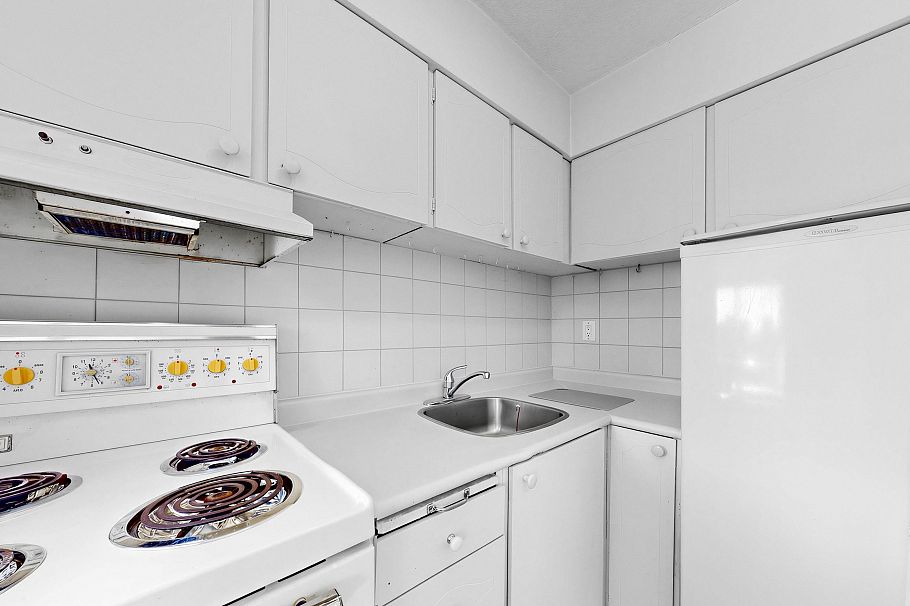 906 1251 Cardero Street Vancouver, BC - 6