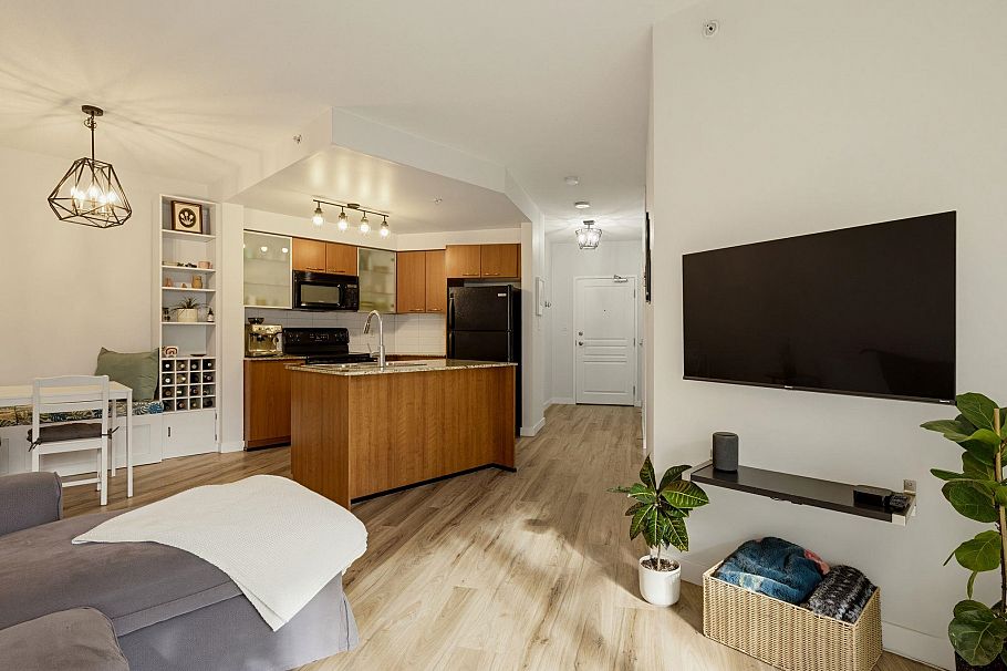 321 4028 Knight Street Vancouver, BC - 10