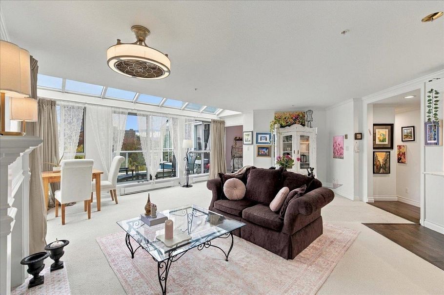405 1502 Island Park Walk Vancouver, BC - 1