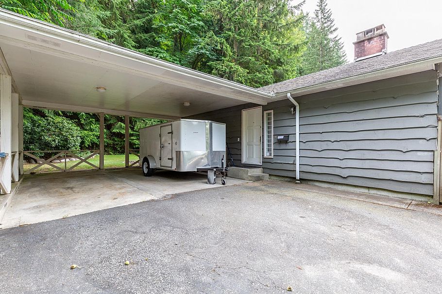 2256 Chapman Way North Vancouver, BC - 4