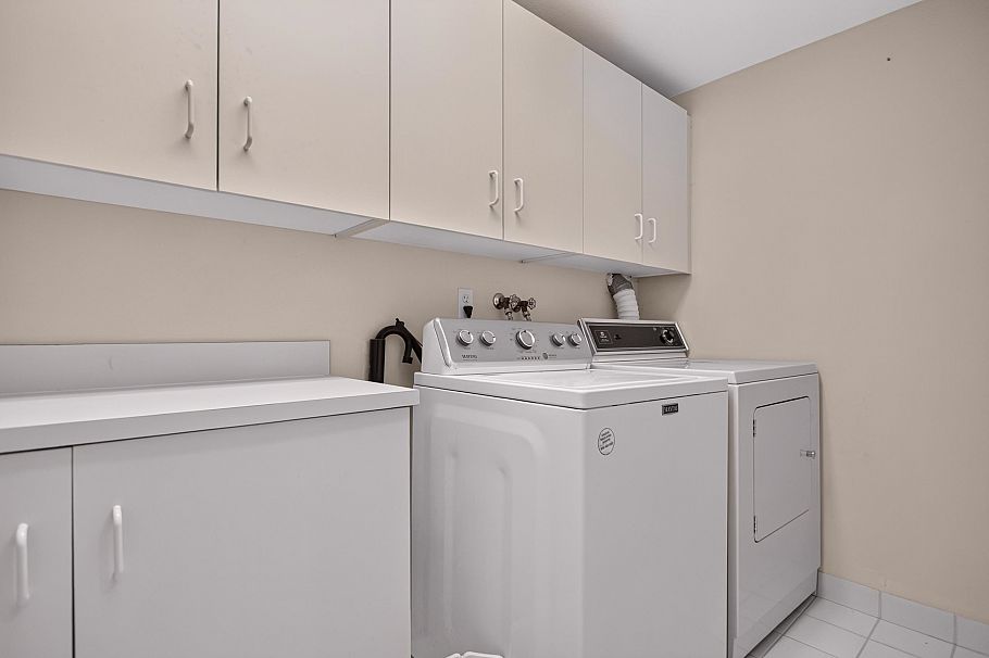 4452 Crown Street Vancouver, BC - 26