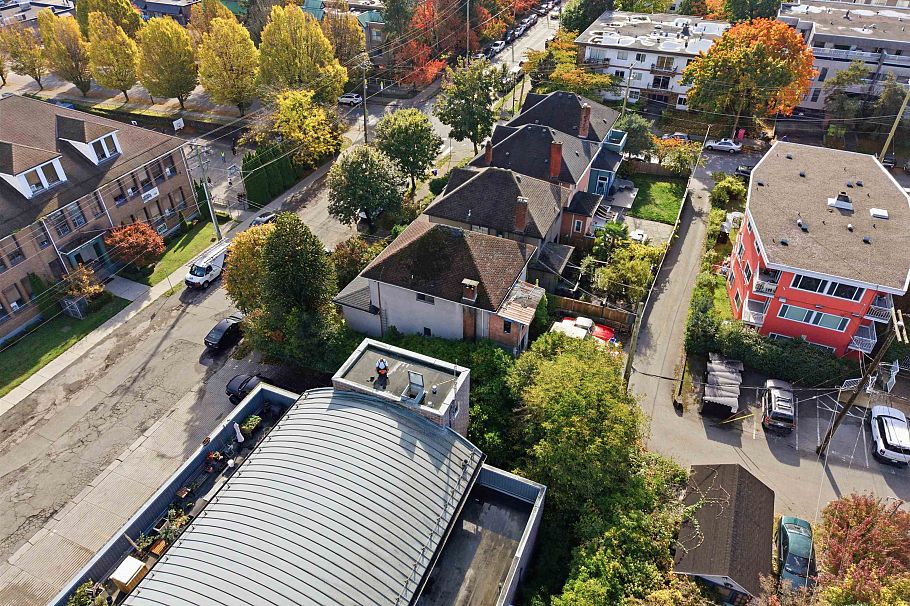 2833 Quebec Street Vancouver, BC - 4
