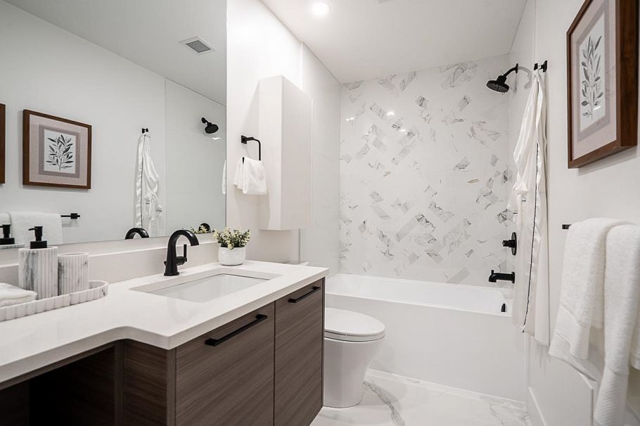 PH10 422 Lakewood Drive Vancouver, BC - 7