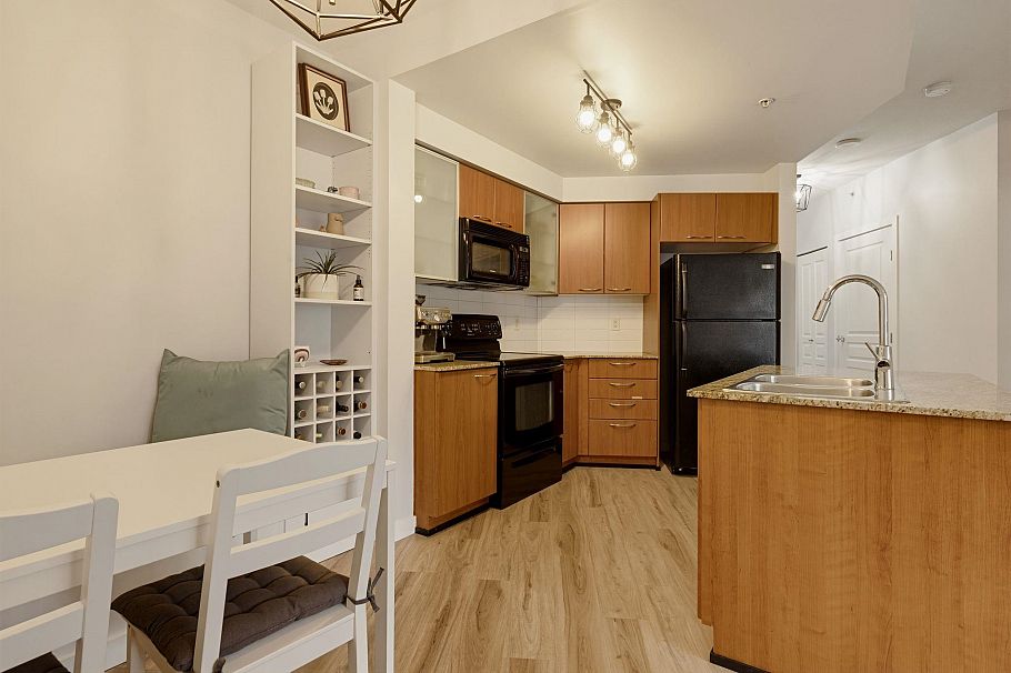 321 4028 Knight Street Vancouver, BC - 4