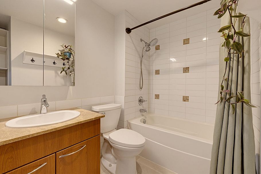 321 4028 Knight Street Vancouver, BC - 12