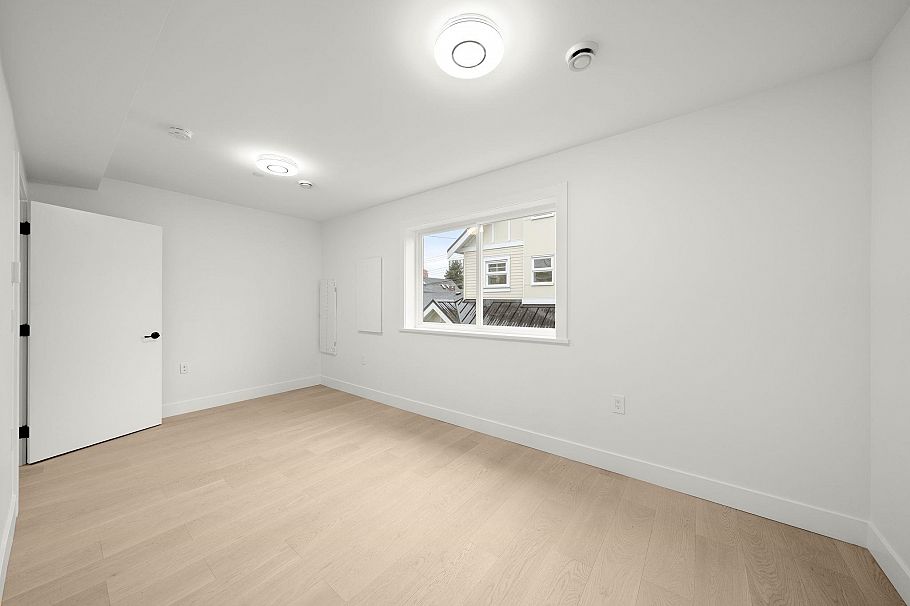 1161 Keefer Street Vancouver, BC - 13