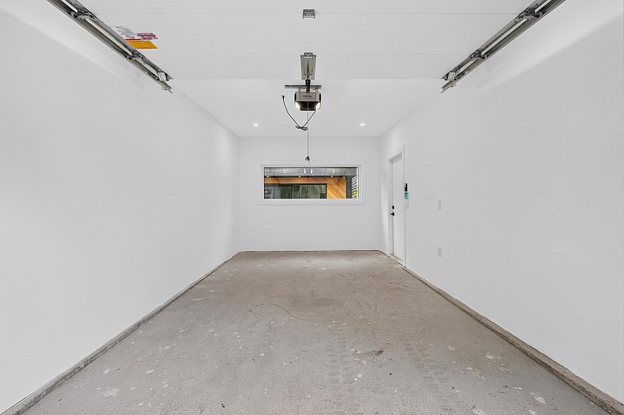 2 950 W 17th Avenue Vancouver, BC - 23