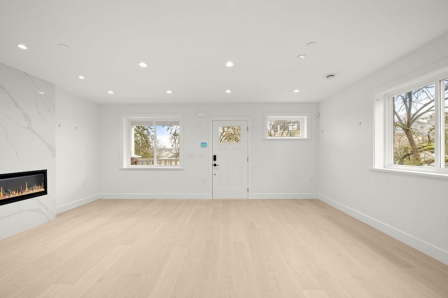 1161 Keefer Street Vancouver, BC - 5