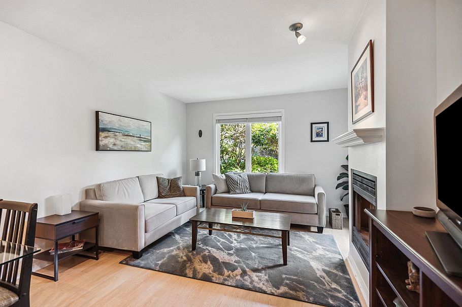 107 1523 Bowser Avenue North Vancouver, BC - 3