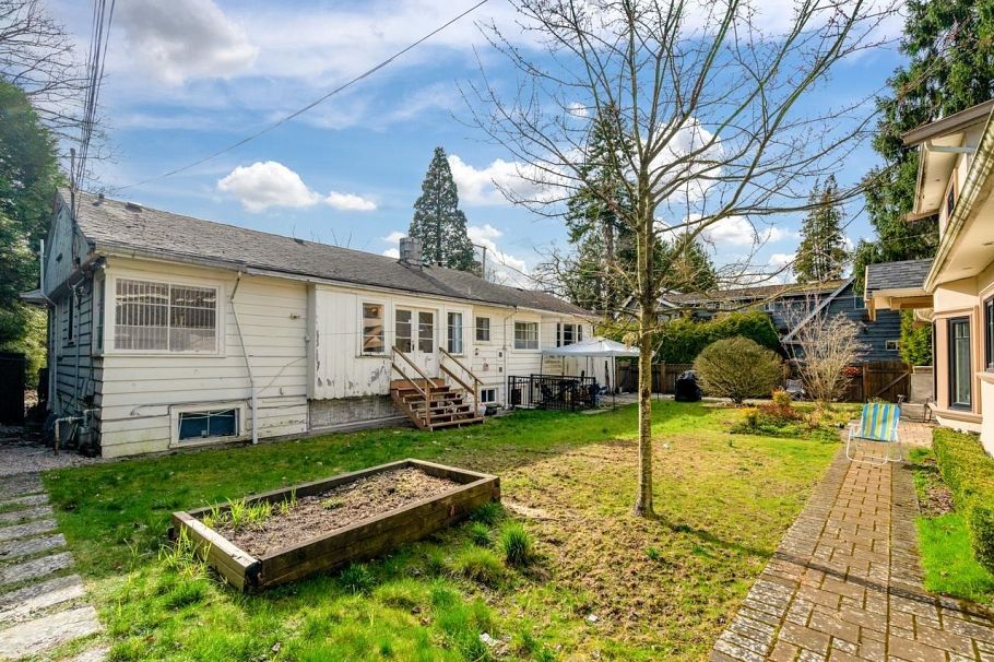 1441 W 49th Avenue Vancouver, BC - 26