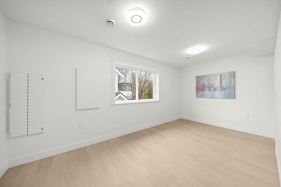 1161 Keefer Street Vancouver, BC - 12