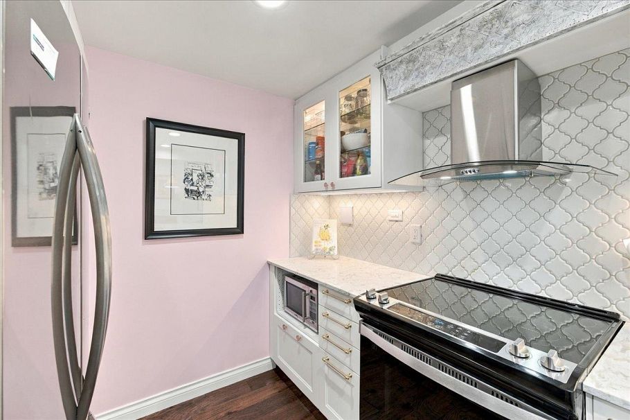 405 1502 Island Park Walk Vancouver, BC - 12
