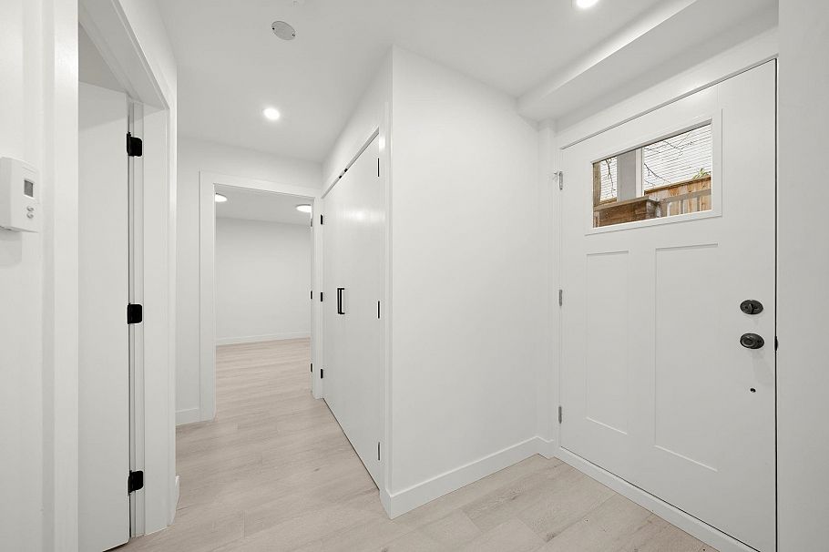 1161 Keefer Street Vancouver, BC - 28