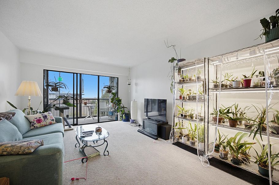 307 2710 Lonsdale Avenue North Vancouver, BC - 10