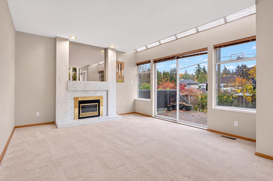 4452 Crown Street Vancouver, BC - 18