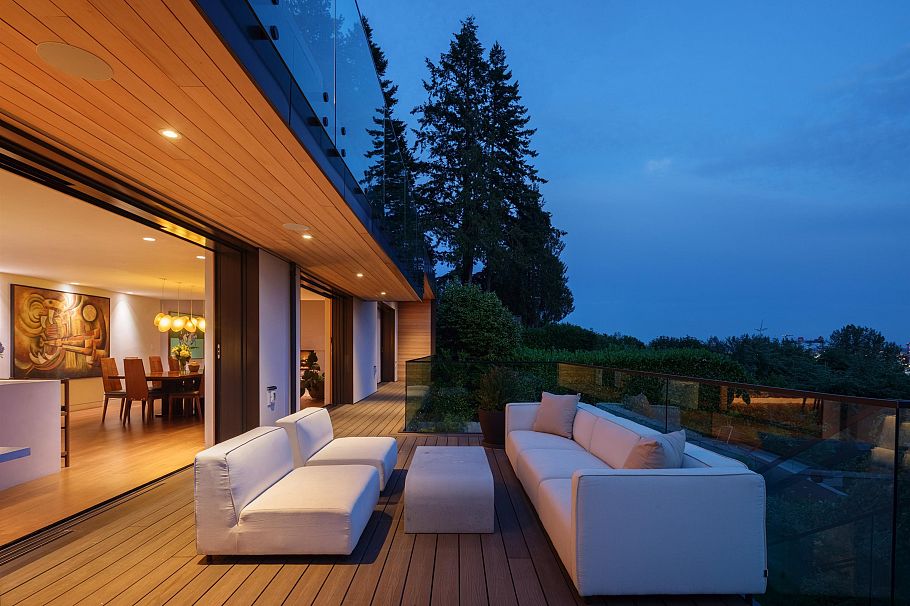 1295 W Keith Road North Vancouver, BC - 29