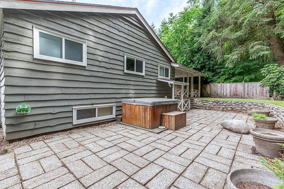 2256 Chapman Way North Vancouver, BC - 34