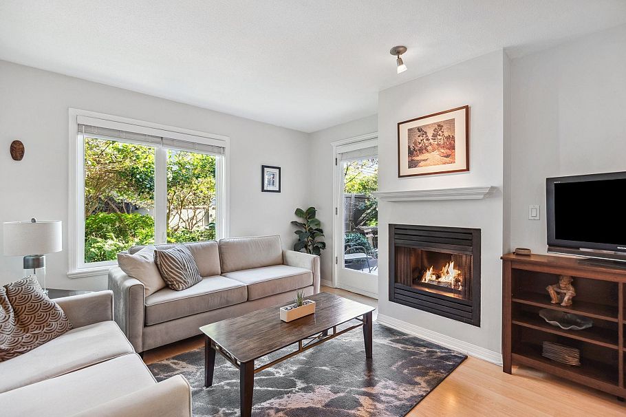 107 1523 Bowser Avenue North Vancouver, BC - 4