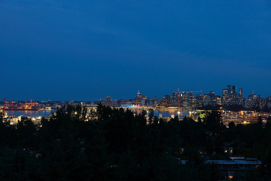 1295 W Keith Road North Vancouver, BC - 37