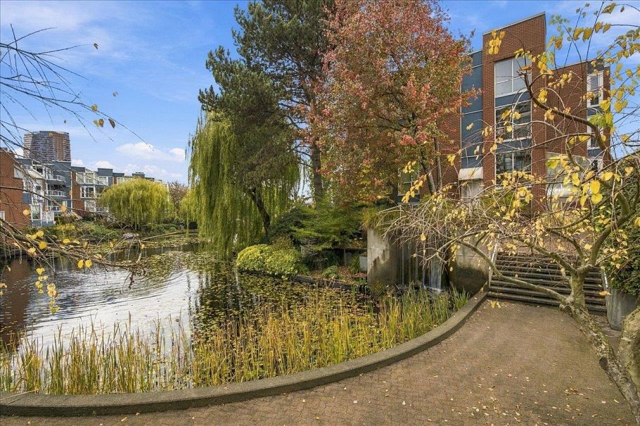 405 1502 Island Park Walk Vancouver, BC - 27