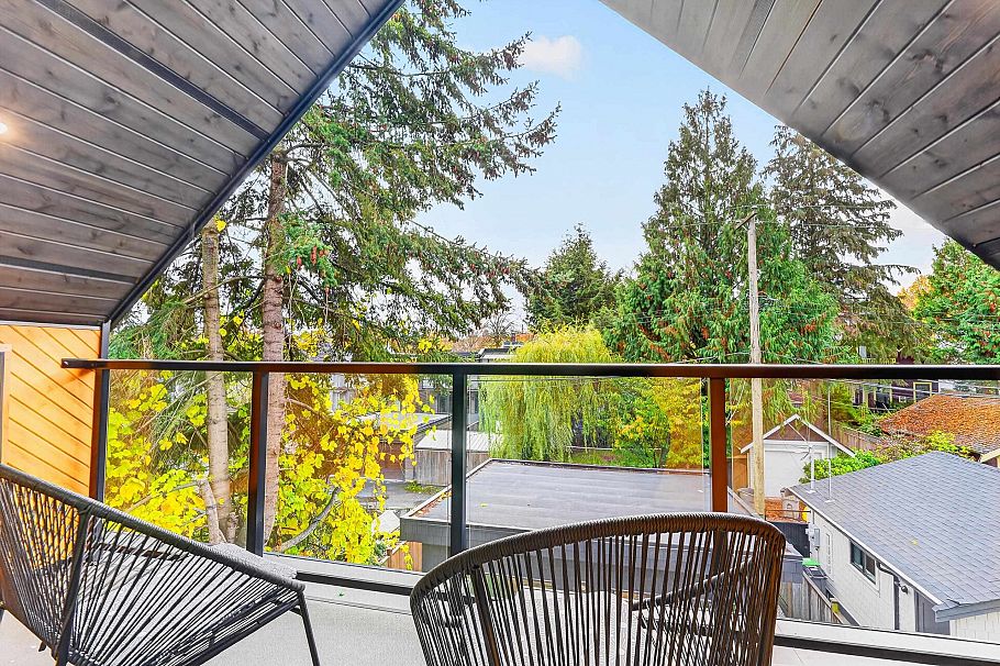2 950 W 17th Avenue Vancouver, BC - 24