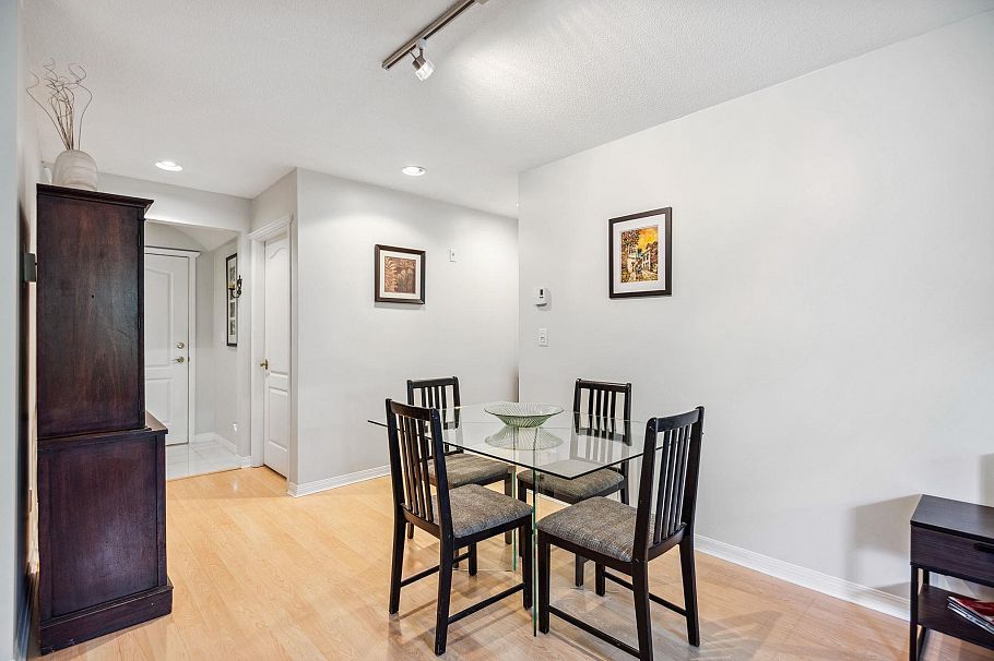 107 1523 Bowser Avenue North Vancouver, BC - 10