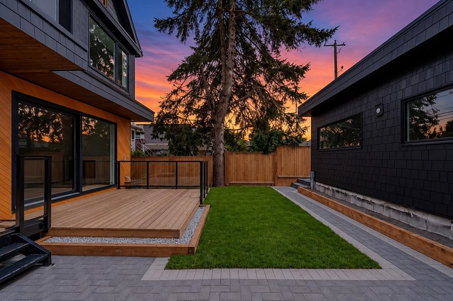 2 950 W 17th Avenue Vancouver, BC - 21