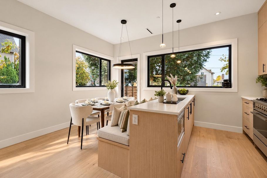 2 2017 E 23rd Avenue Vancouver, BC - 10