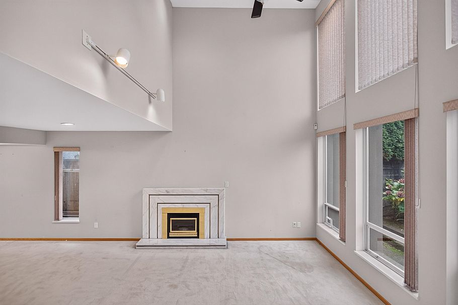 4452 Crown Street Vancouver, BC - 6