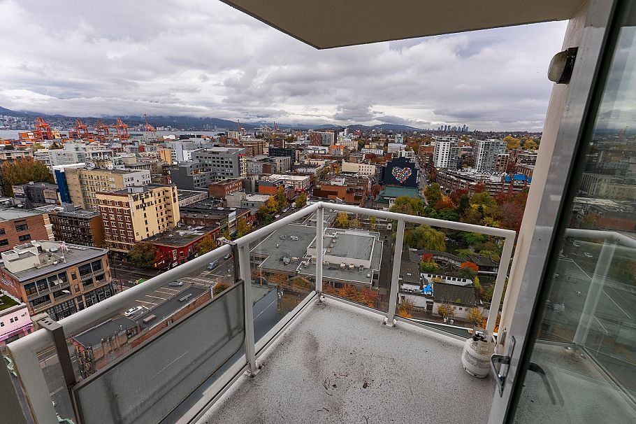 550 Taylor Street Vancouver, BC - 11