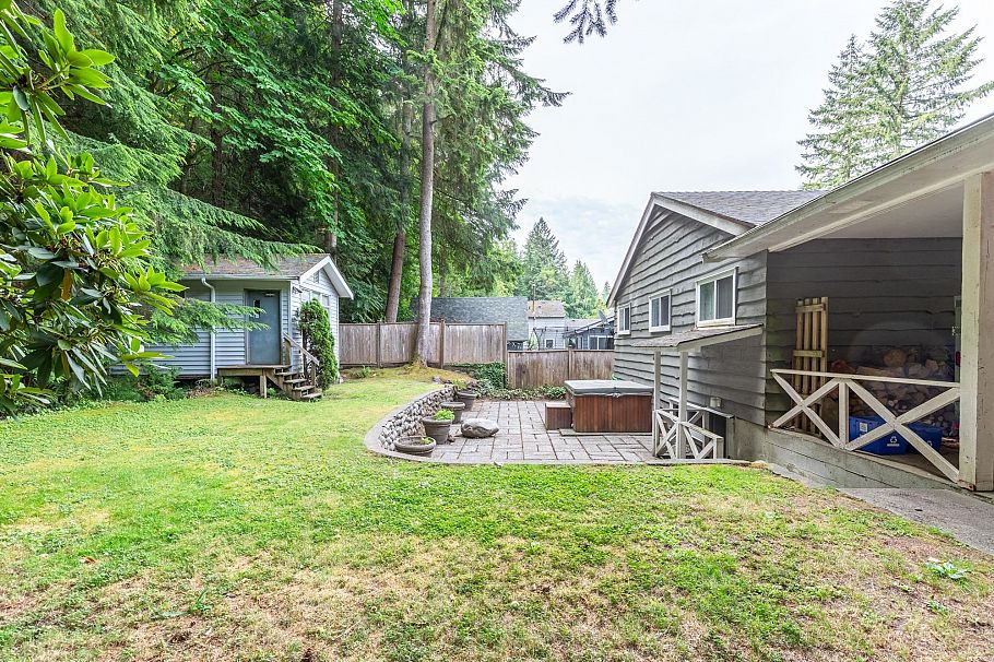 2256 Chapman Way North Vancouver, BC - 32