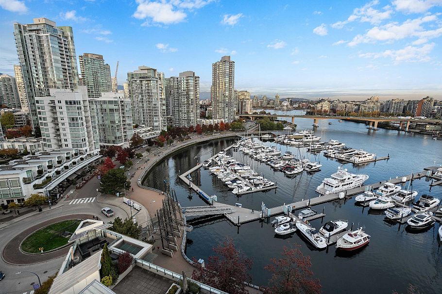 1706 1228 Marinaside Crescent Vancouver, BC - 8