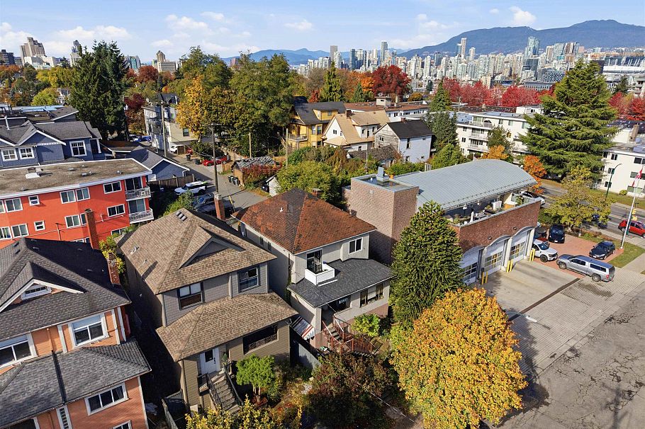 2833 Quebec Street Vancouver, BC - 10