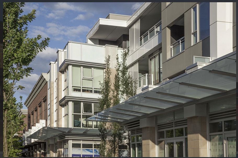 402 1061 Marine Drive North Vancouver, BC - 23