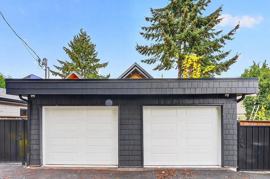 2 950 W 17th Avenue Vancouver, BC - 22
