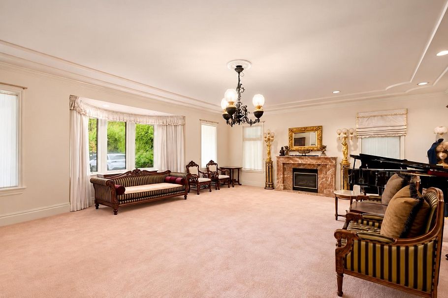 1277 W King Edward Avenue Vancouver, BC - 3
