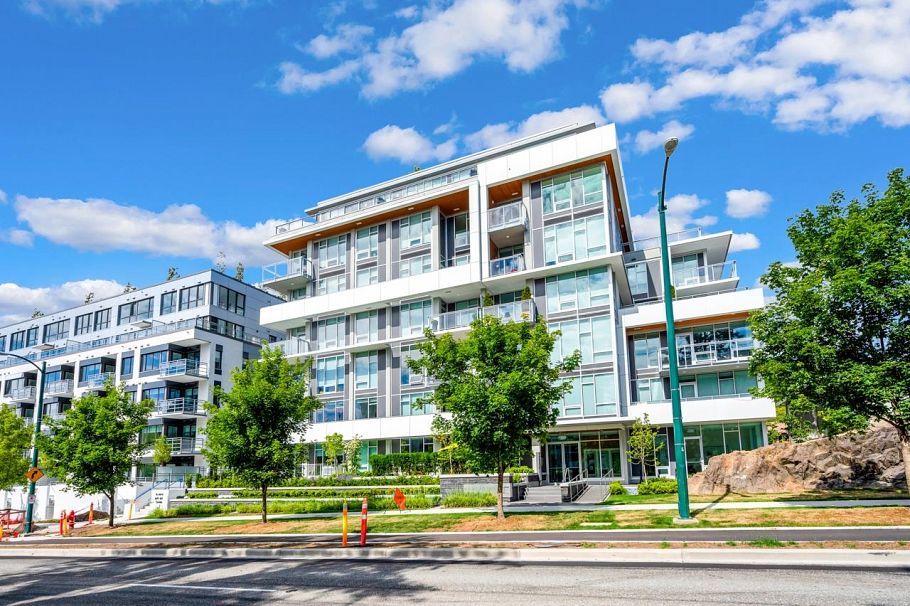 307 4988 Cambie Street Vancouver, BC - 1