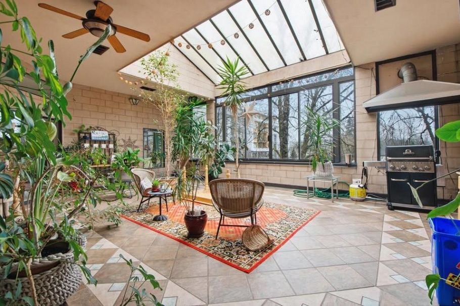 1496 RUPERT STREET, North Vancouver BC V7J 1E9 North Vancouver, BC - 1