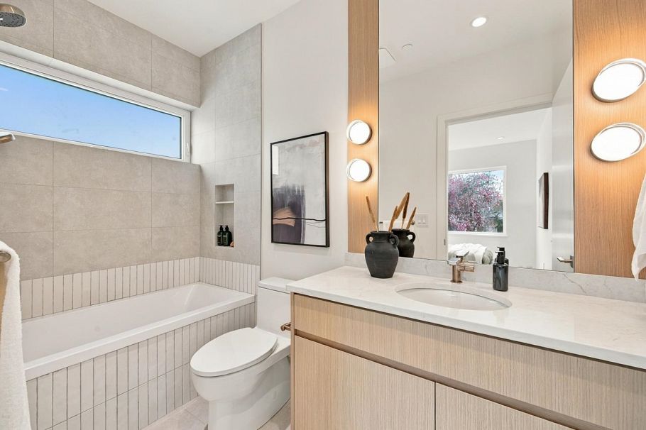 1 953 E 13th Avenue Vancouver, BC - 25