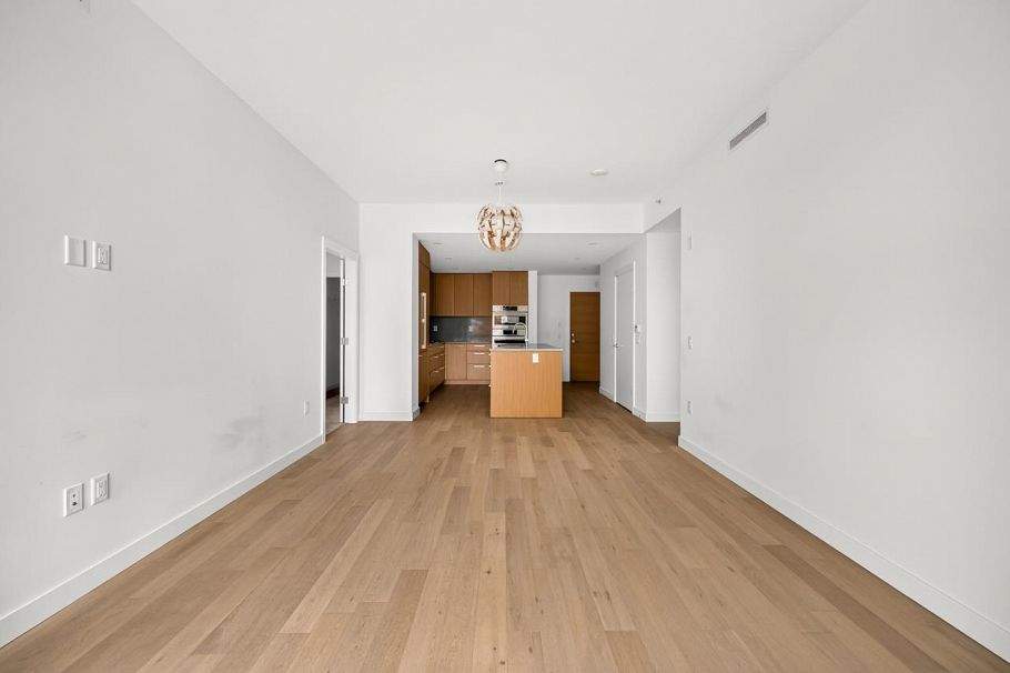 307 4988 Cambie Street Vancouver, BC - 8