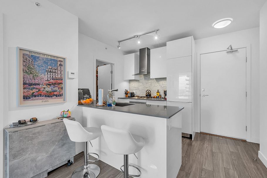 3007 1283 Howe Street Vancouver, BC - 5