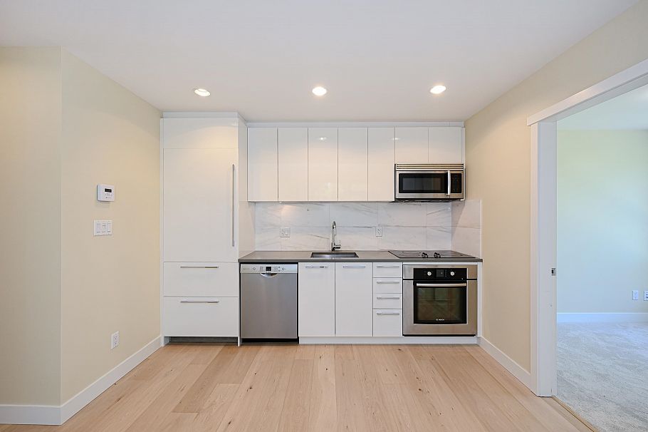 607 5728 Berton Avenue Vancouver, BC - 17