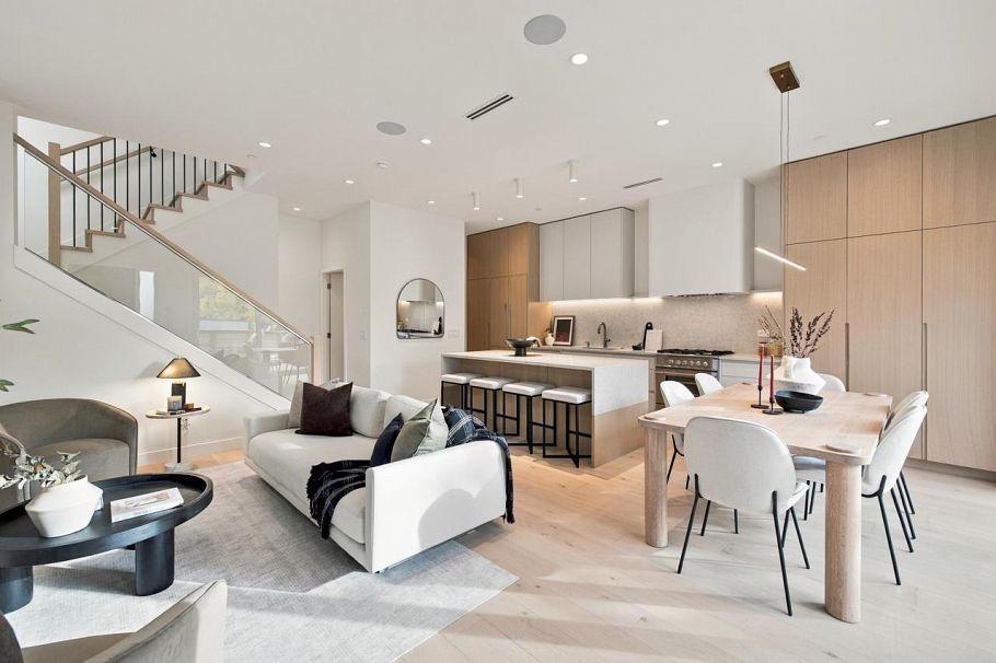 1 953 E 13th Avenue Vancouver, BC - 1