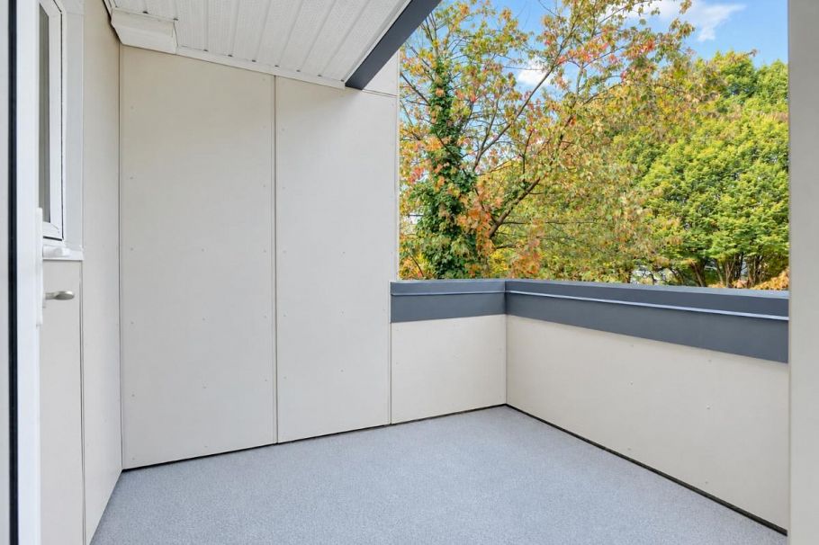 300 2533 Penticton Street Vancouver, BC - 28