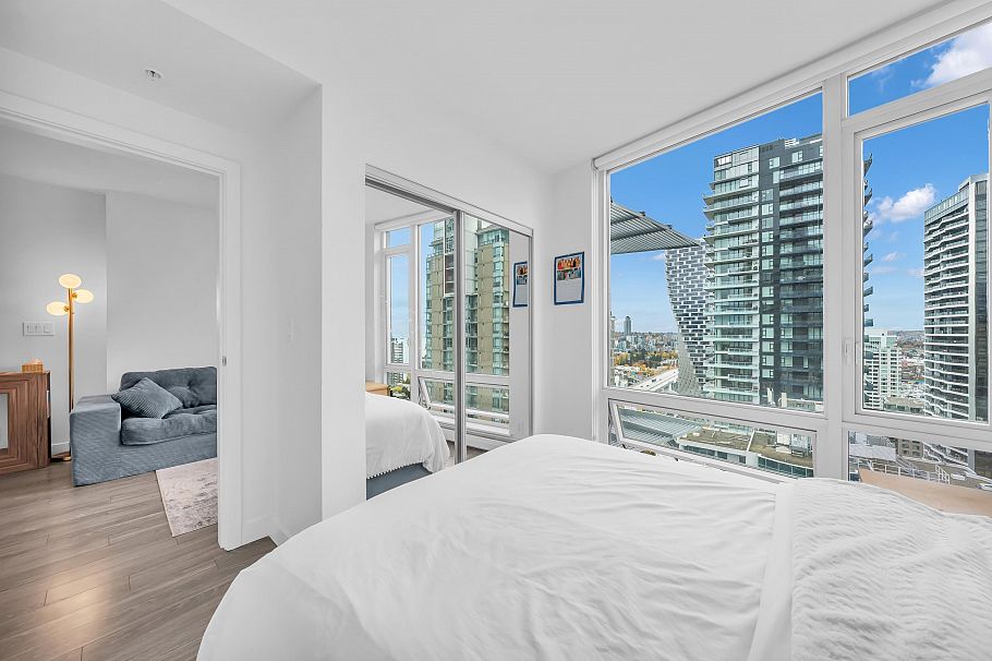 3007 1283 Howe Street Vancouver, BC - 12